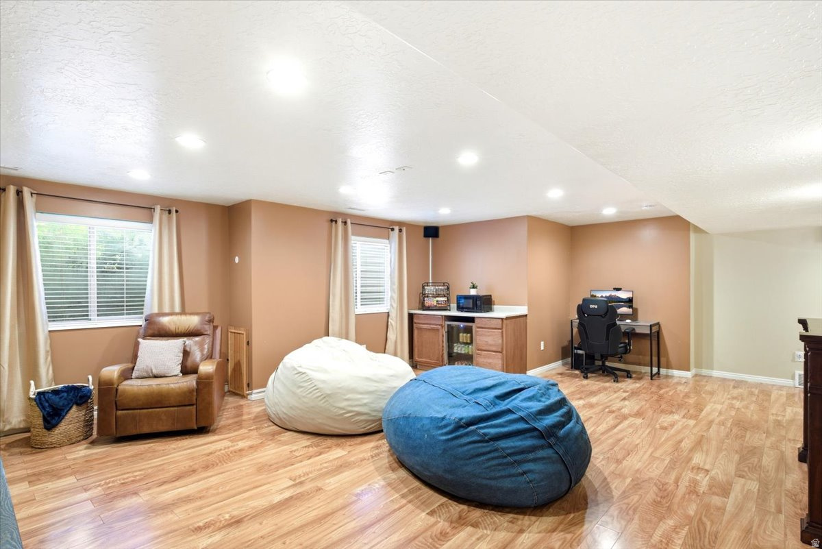 AUTUMN RIDGE - Residential