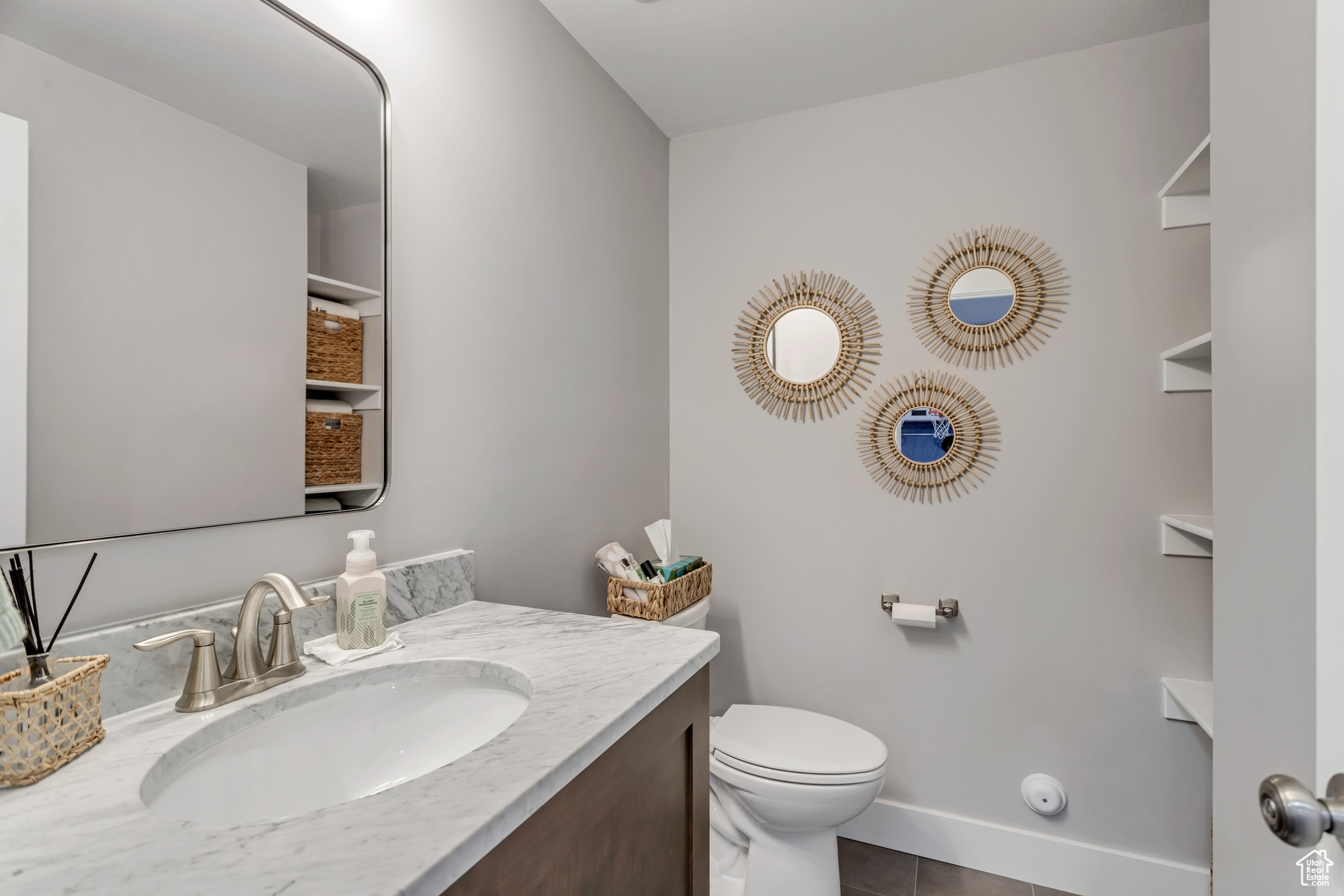 HUGHES ESTATES - Residential