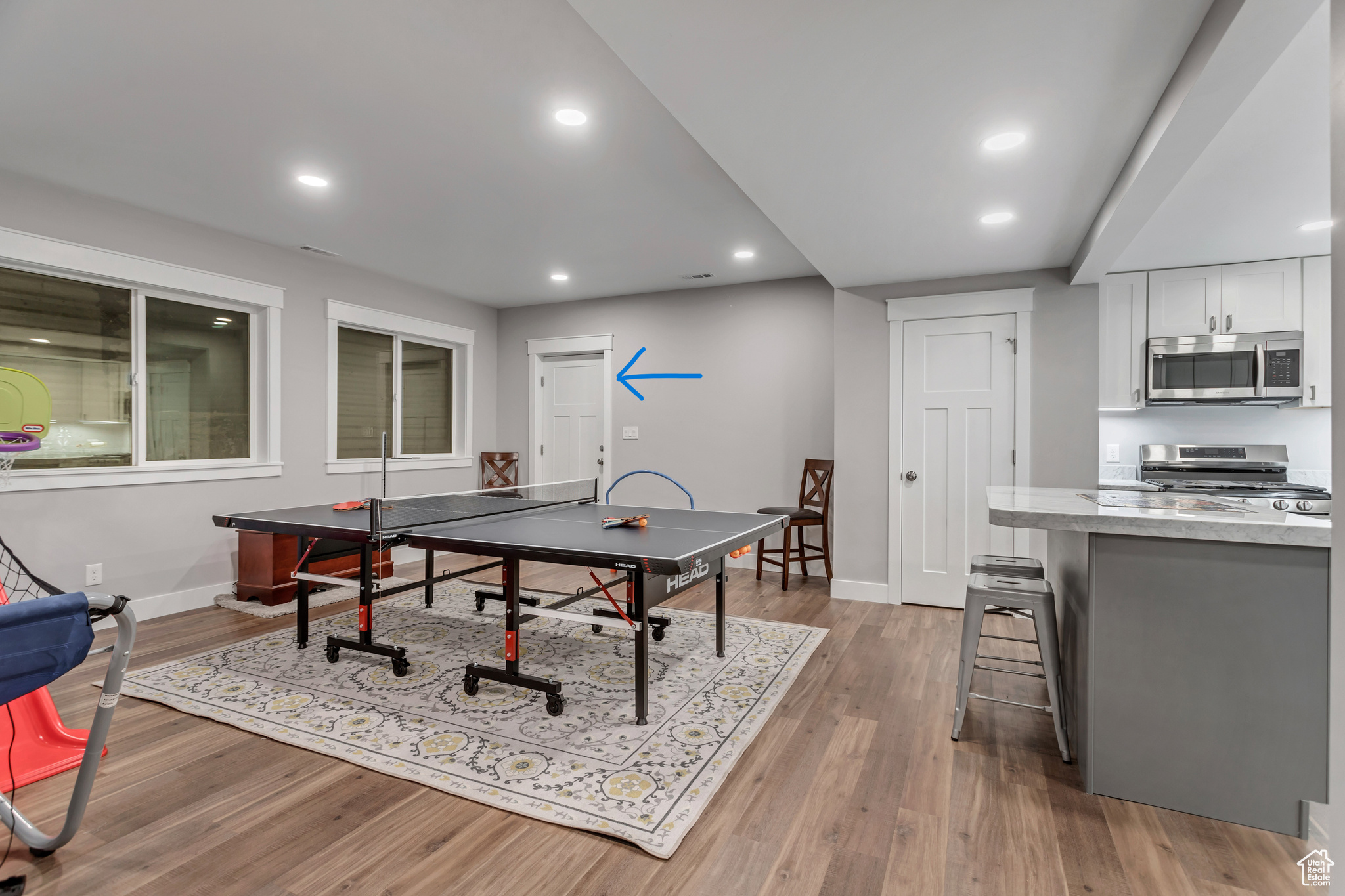 HUGHES ESTATES - Residential