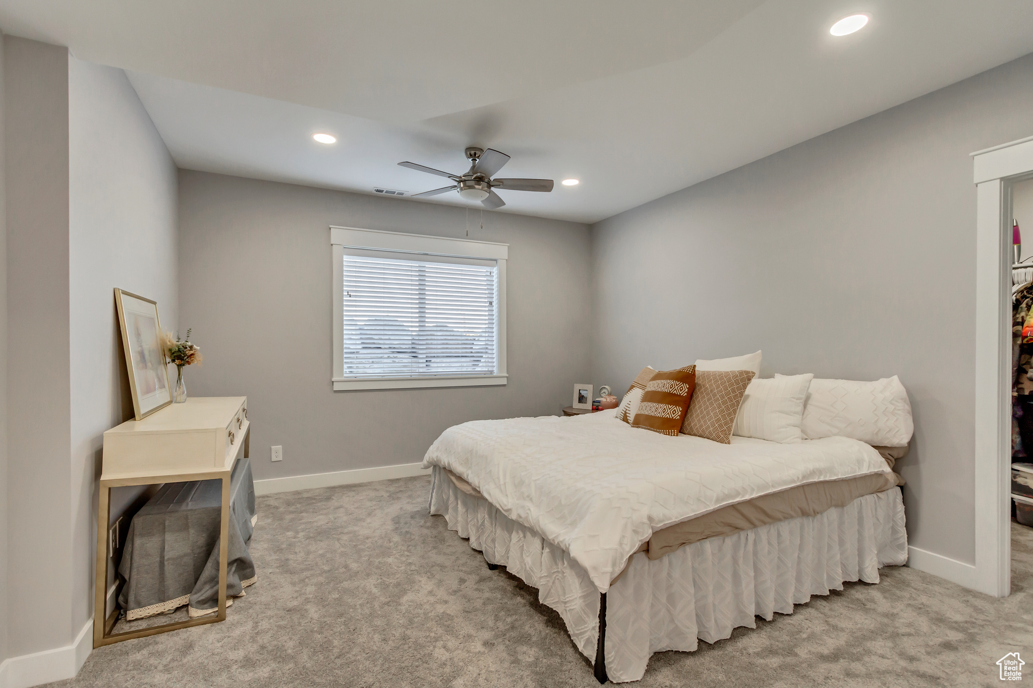 HUGHES ESTATES - Residential