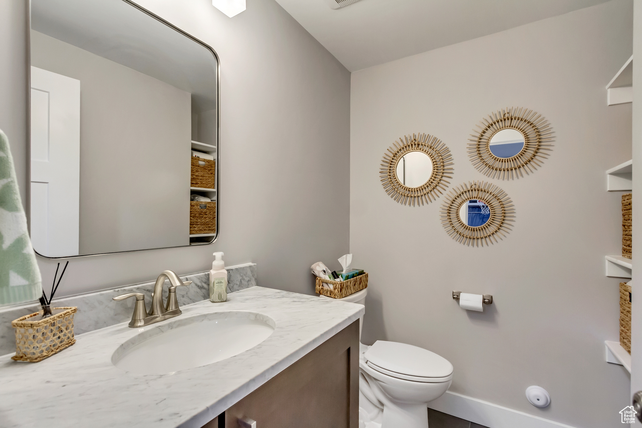 HUGHES ESTATES - Residential