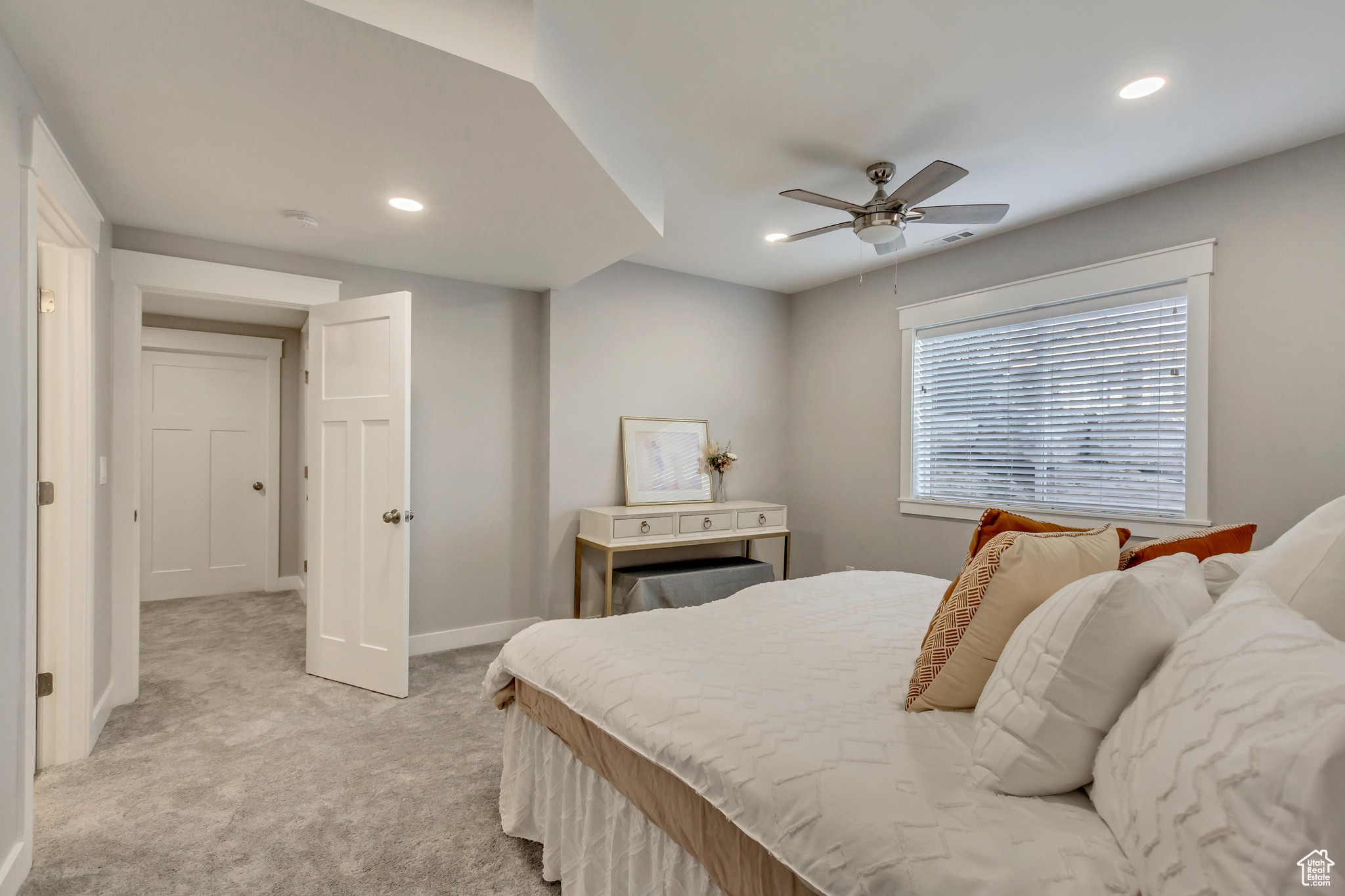 HUGHES ESTATES - Residential