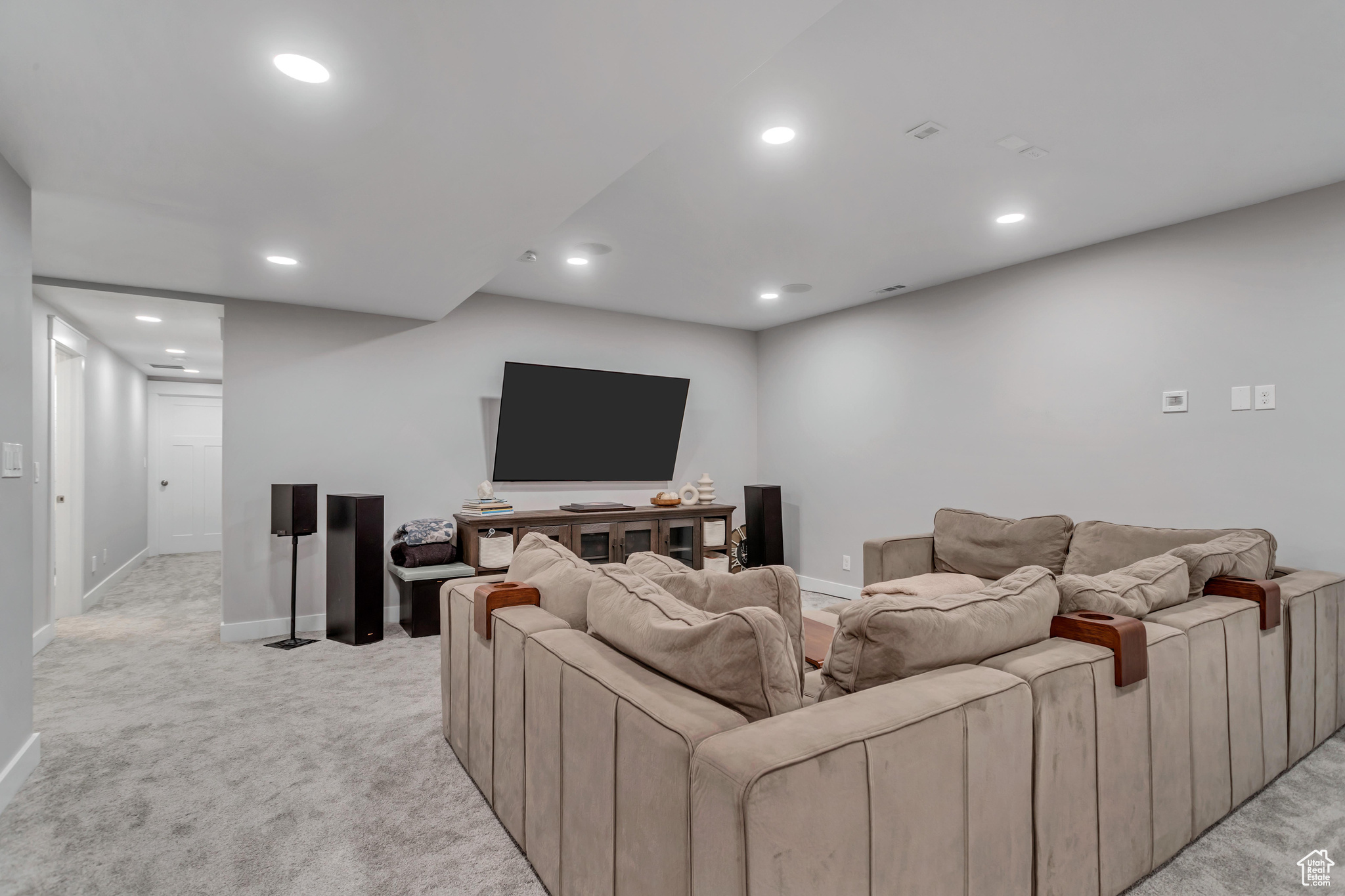HUGHES ESTATES - Residential