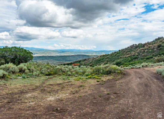 GARFF RANCHES - Land