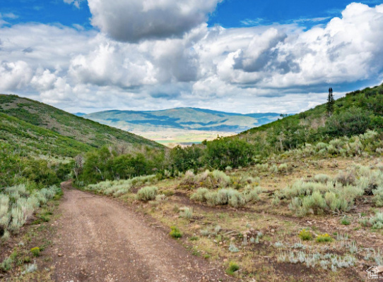 GARFF RANCHES - Land