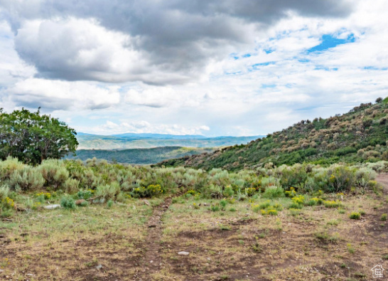 GARFF RANCHES - Land