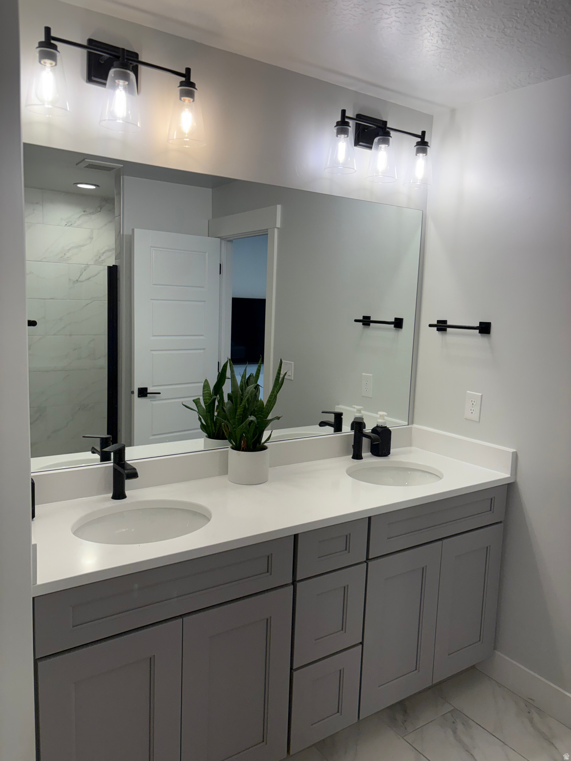 WILLOW POINT - Residential