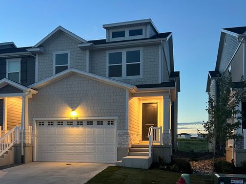 Photo of 4224 W 2010 N #402, Lehi, UT 84048 (MLS # 2127677)