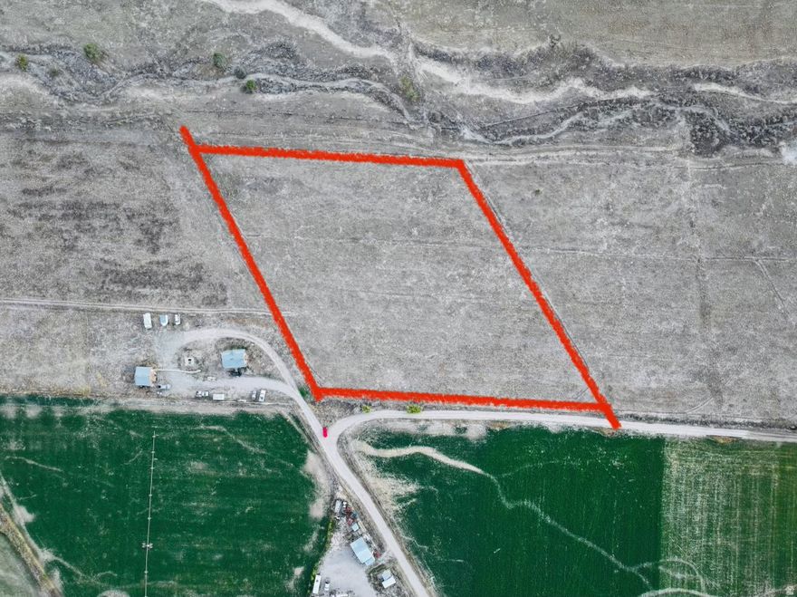 Property located in RA2 zone, just south of Ephraim and includes 1 acre ft. water right (from water right no. 65-184); power is nearby; gas is propane; sewer is septic.  A deeded right of way will be provided by Seller.