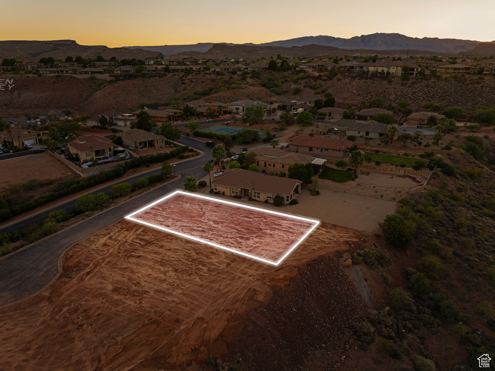 CROWN POINT 1 AMD - Land
