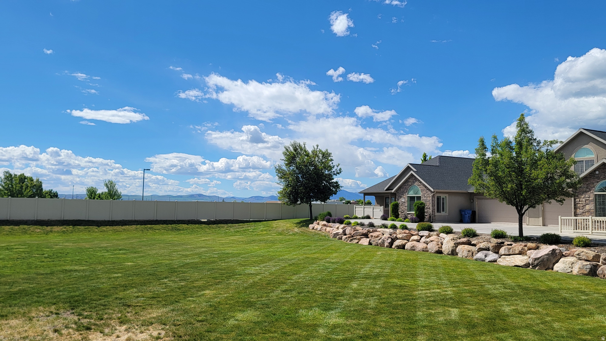 TOWNE CENTER VILLAS - Residential
