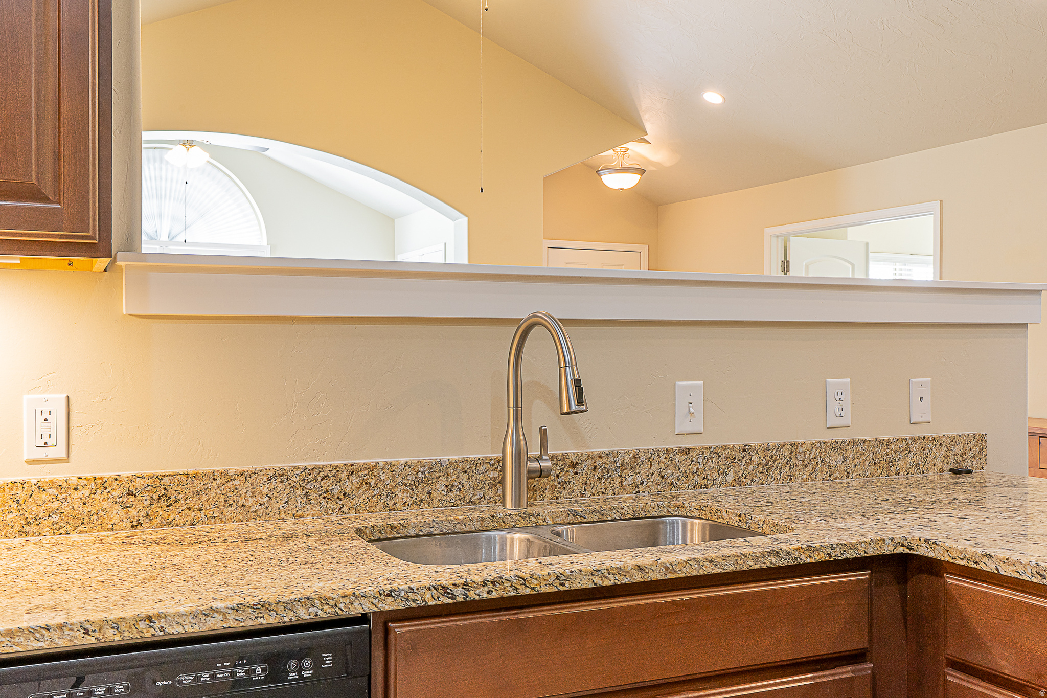 TOWNE CENTER VILLAS - Residential