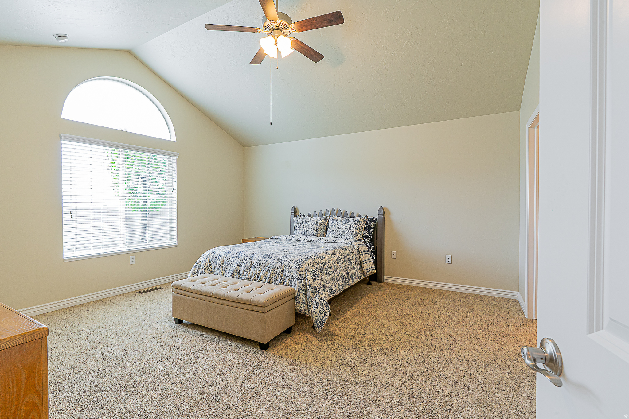 TOWNE CENTER VILLAS - Residential