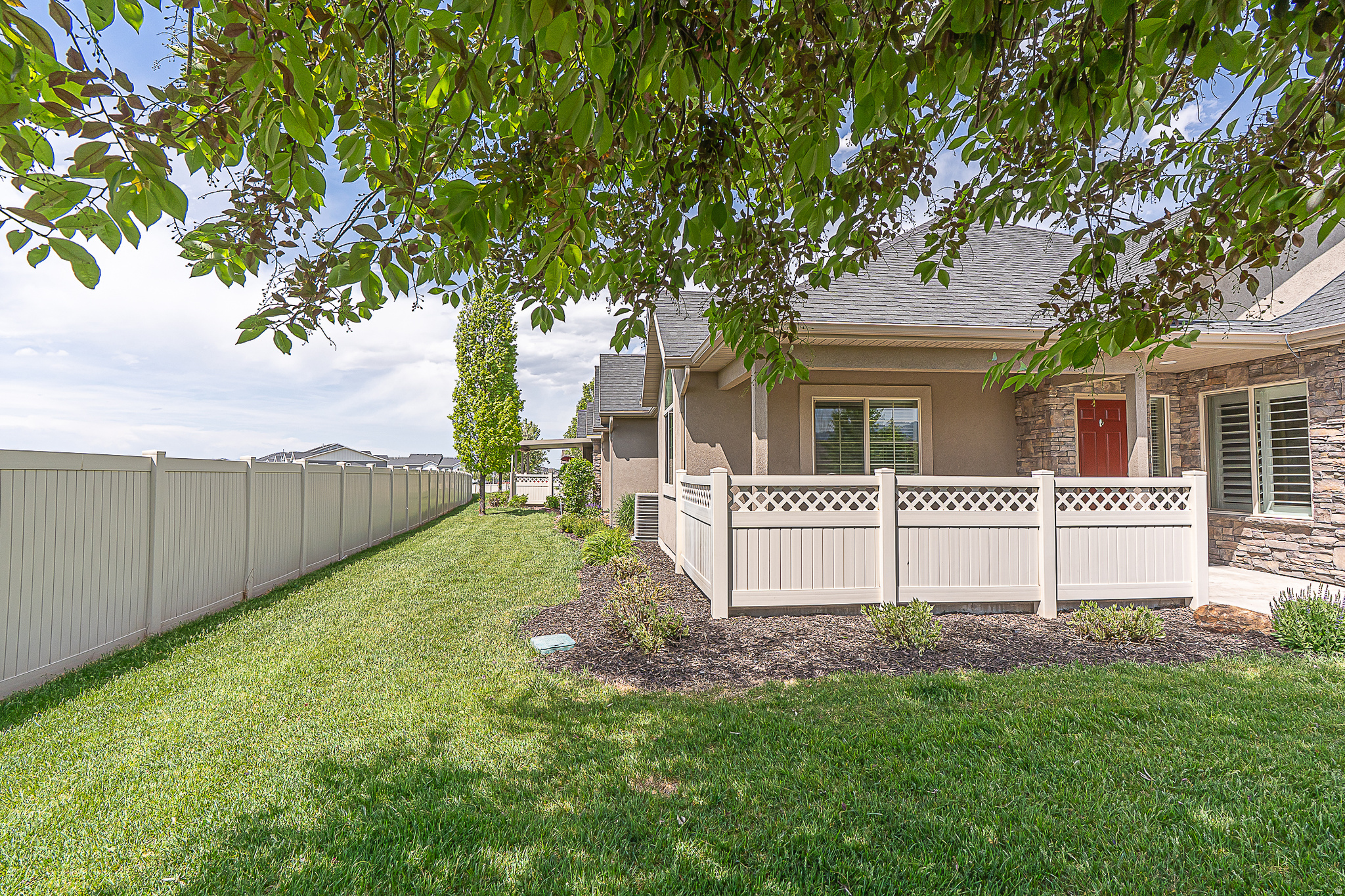 TOWNE CENTER VILLAS - Residential