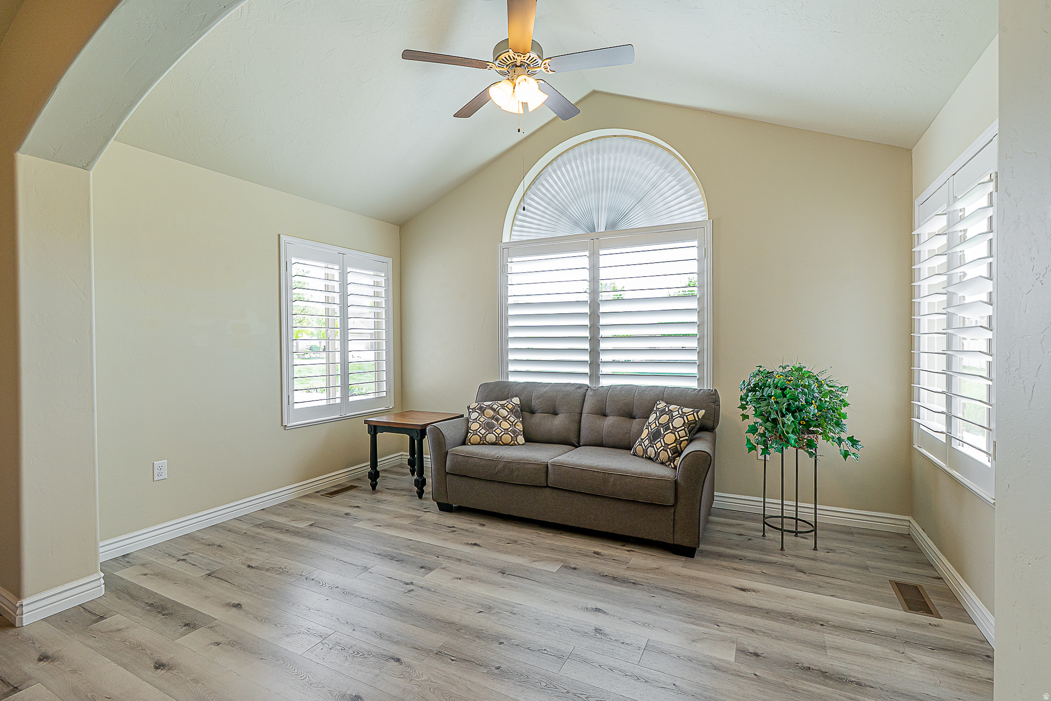 TOWNE CENTER VILLAS - Residential