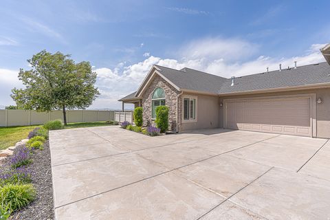 Tiny photo for 2273 N 230 E #C, North Logan, UT 84341 (MLS # 2157954)