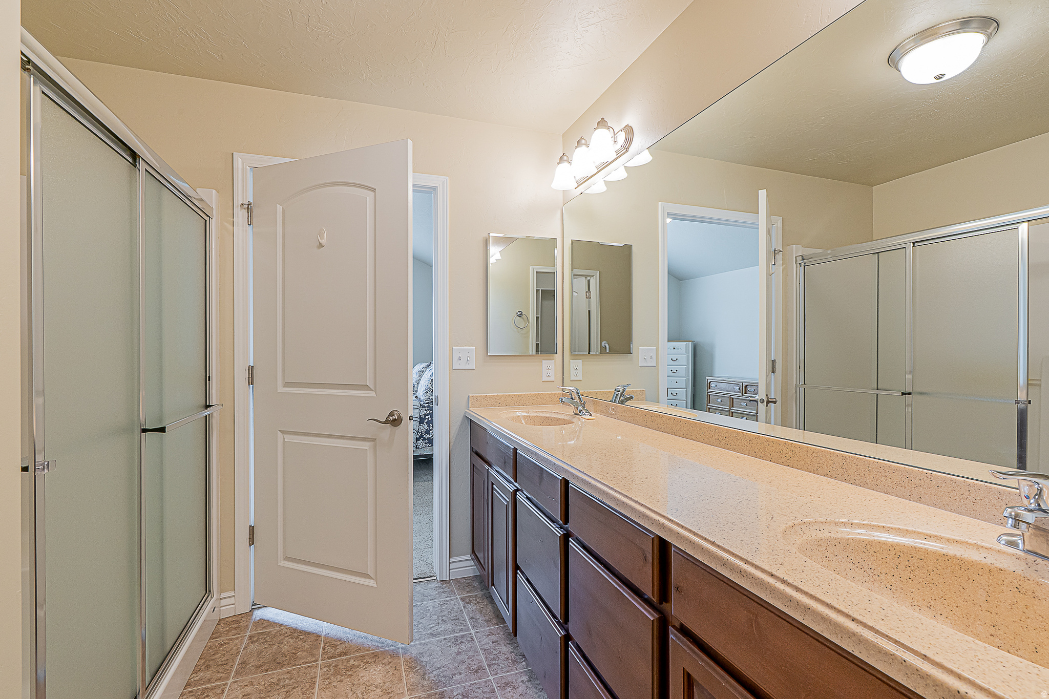 TOWNE CENTER VILLAS - Residential