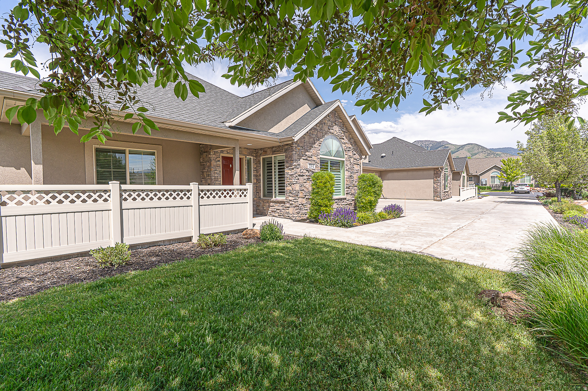 TOWNE CENTER VILLAS - Residential
