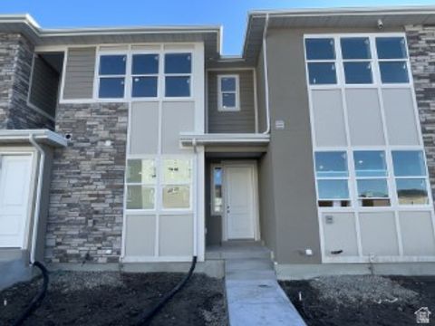 Photo of 1339 E 1670 N #818, Payson, UT 84651 (MLS # 2103722)