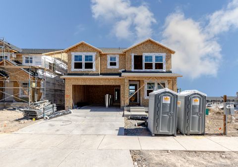 Photo of 2846 N PURPLETOP LN #2208, Saratoga Springs, UT 84045 (MLS # 2136257)