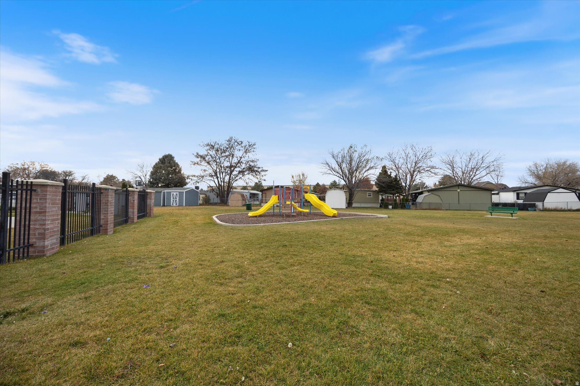 CRESCENTWOOD VILLAGE - Residential