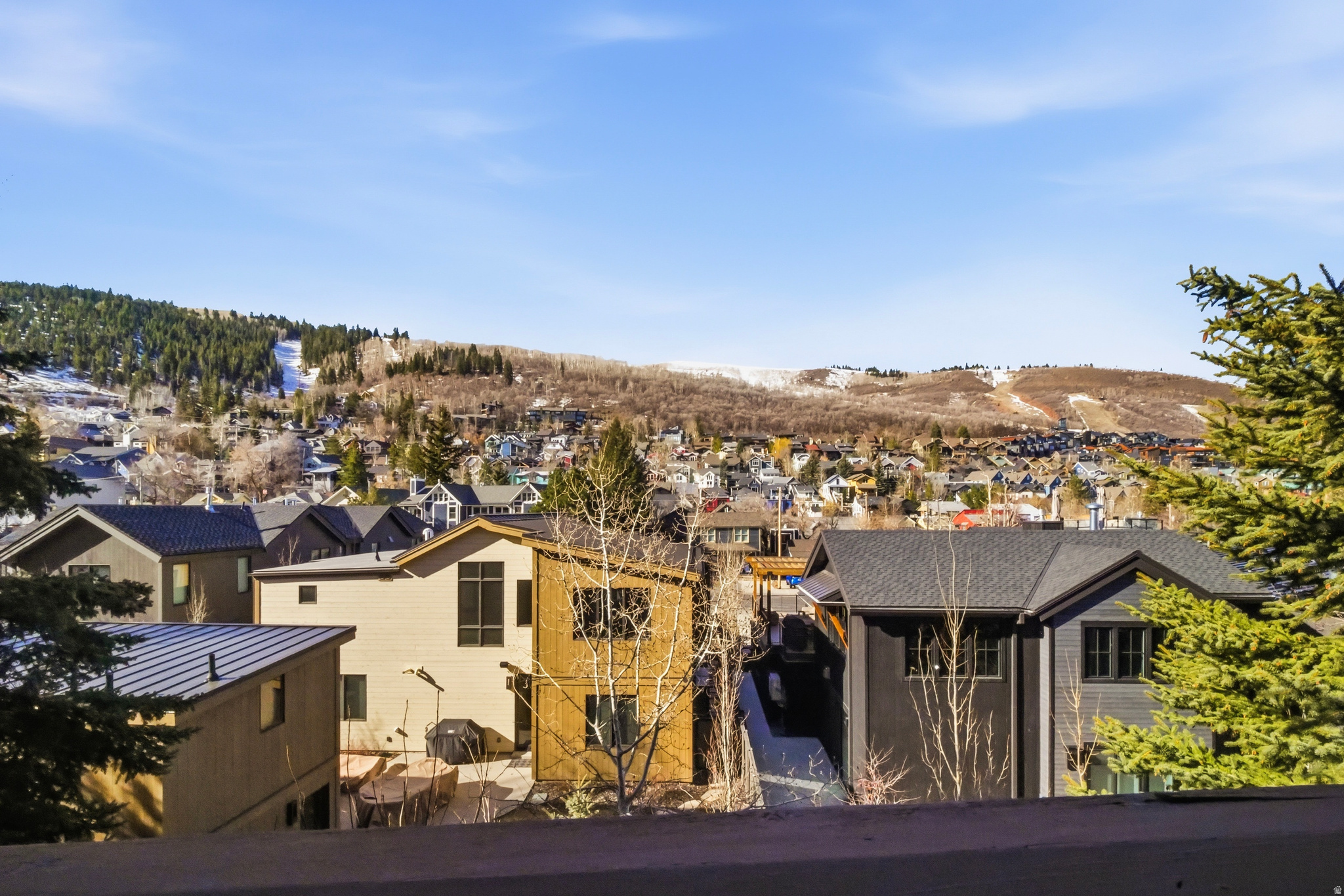 TOWN POINTE - Residential Lease