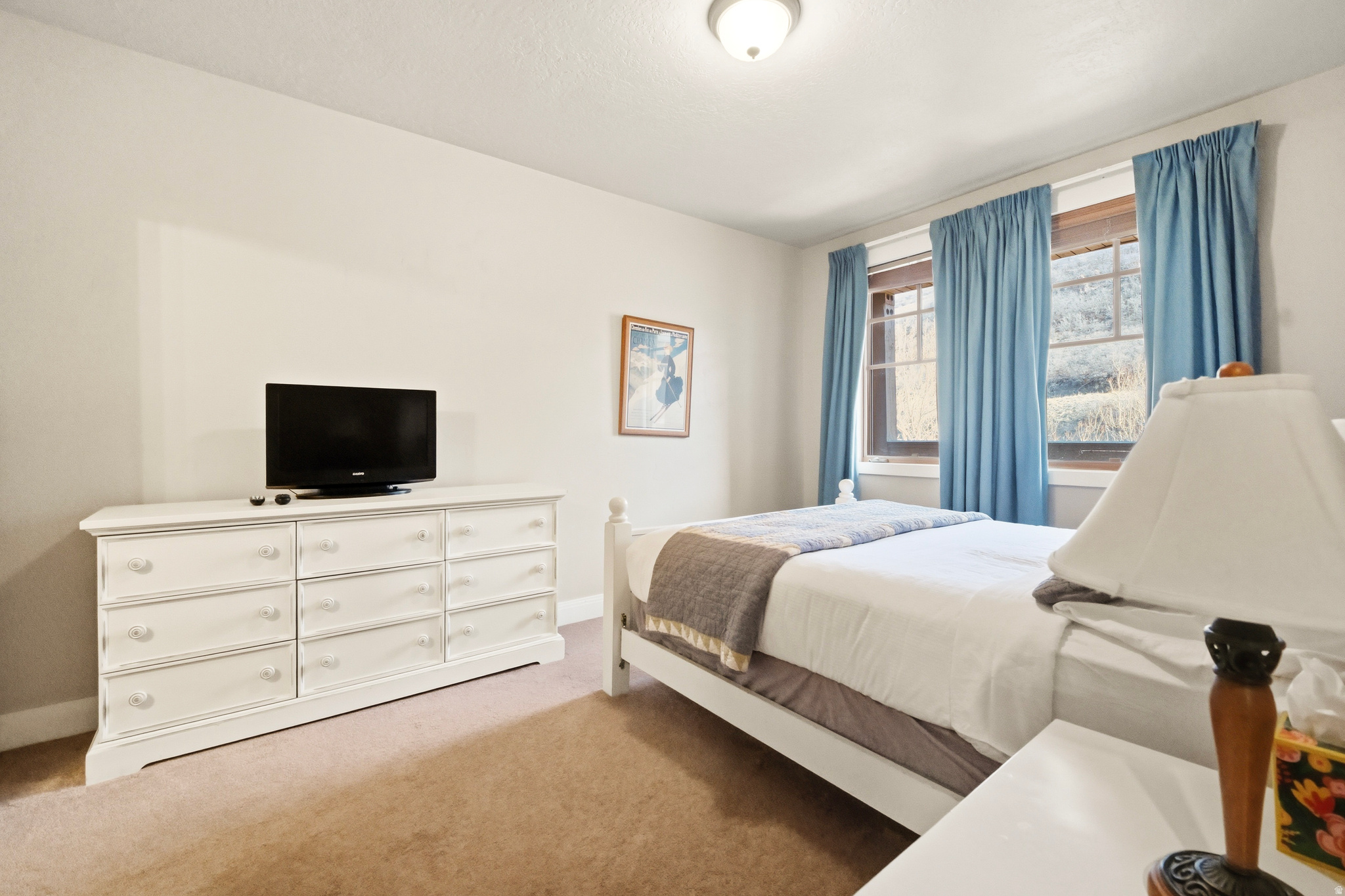 TOWN POINTE - Residential Lease