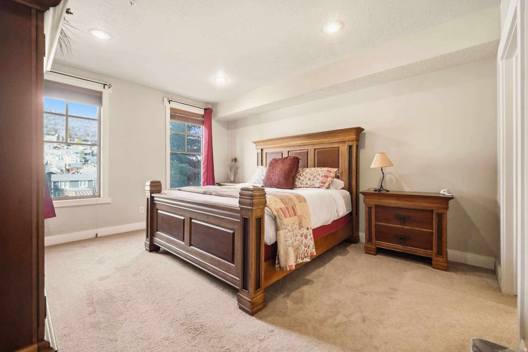 TOWN POINTE - Residential Lease