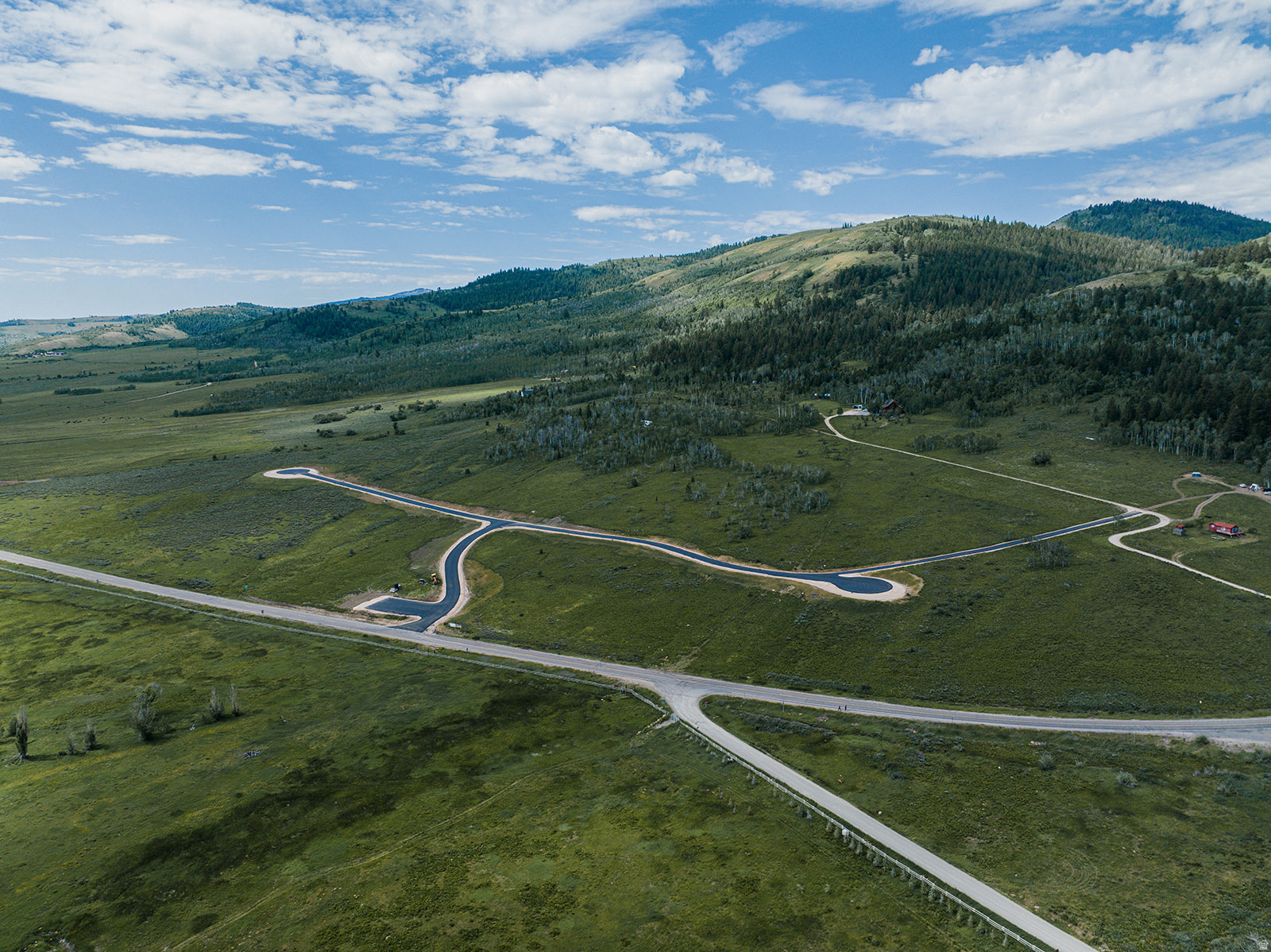 ROCKWELL RIDGE - Land