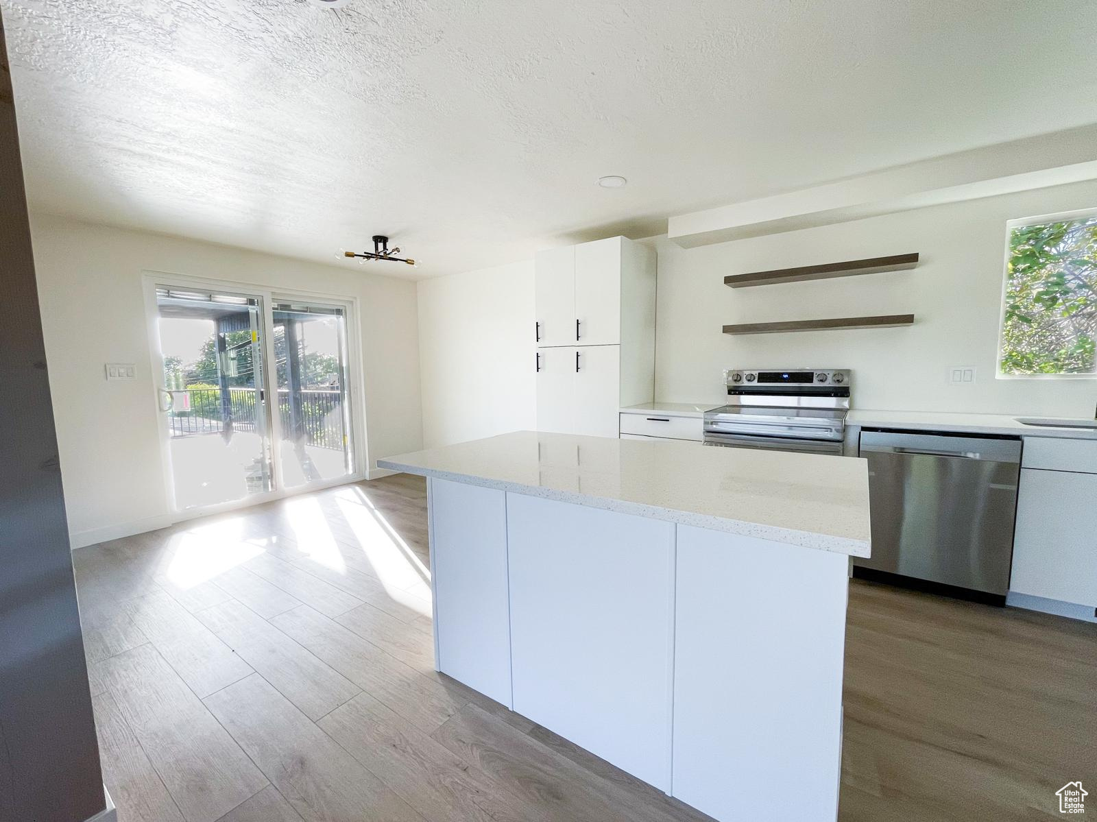 HILLSDALE HEIGHTS - Residential
