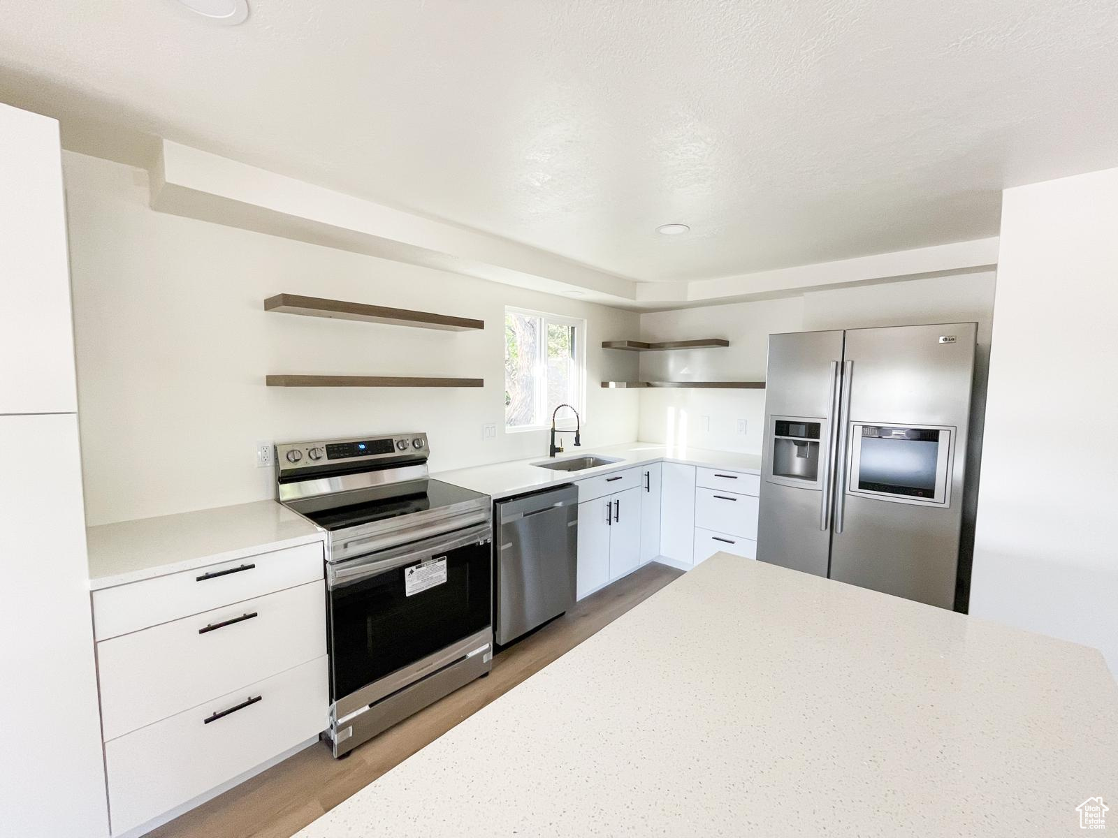 HILLSDALE HEIGHTS - Residential