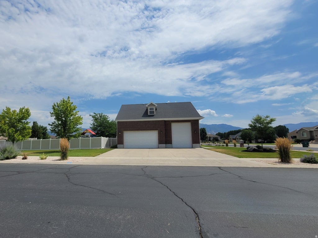 Photo of 2942 W 2175 S, West Haven, UT 84401 (MLS # 2172828)