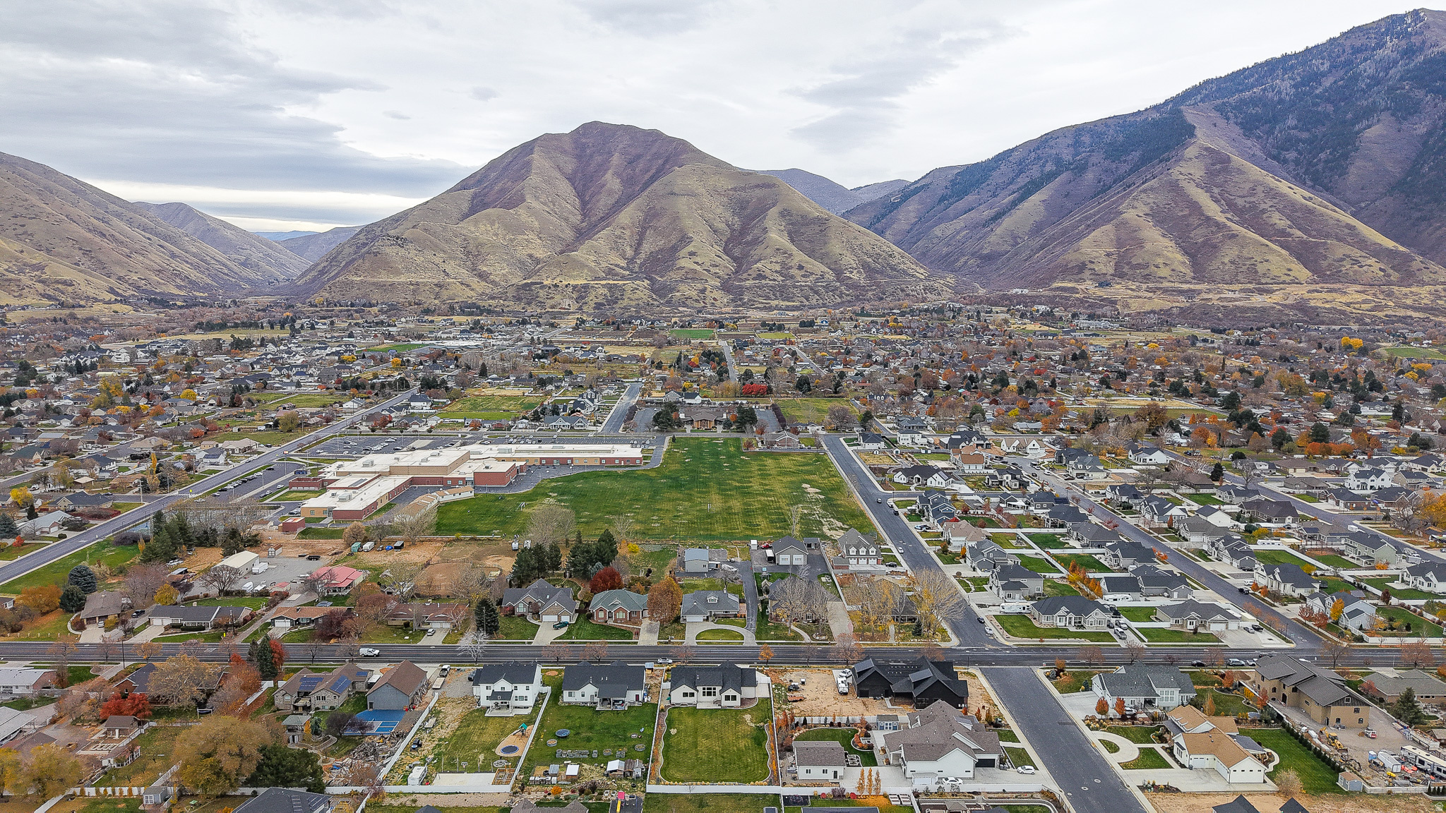 THE ESTATES AT MAPLE - Residential