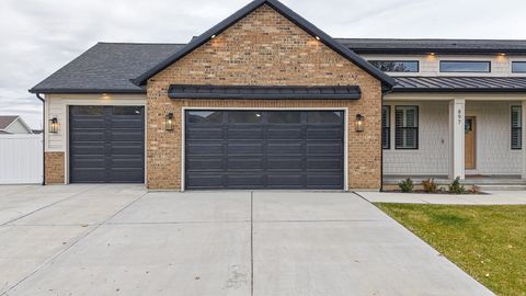 Tiny photo for 897 N MAIN ST ST, Mapleton, UT 84664 (MLS # 2125092)