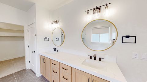 Tiny photo for 897 N MAIN ST ST, Mapleton, UT 84664 (MLS # 2125092)