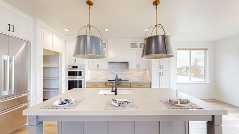 Tiny photo for 897 N MAIN ST ST, Mapleton, UT 84664 (MLS # 2125092)