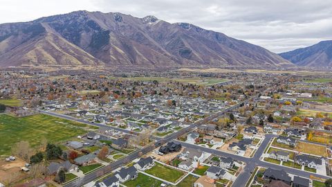 Tiny photo for 897 N MAIN ST ST, Mapleton, UT 84664 (MLS # 2125092)