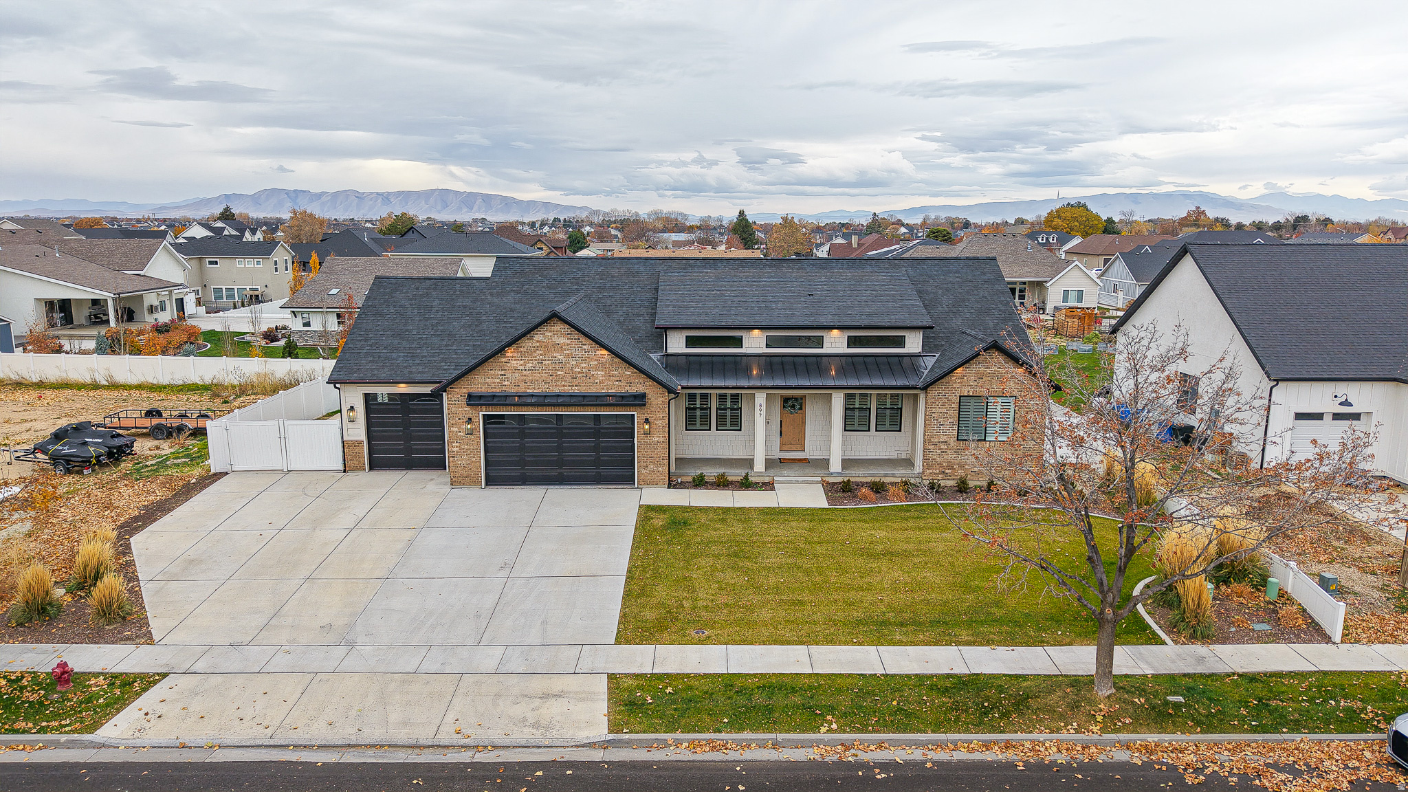 THE ESTATES AT MAPLE - Residential