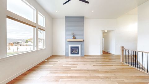 Tiny photo for 897 N MAIN ST ST, Mapleton, UT 84664 (MLS # 2125092)