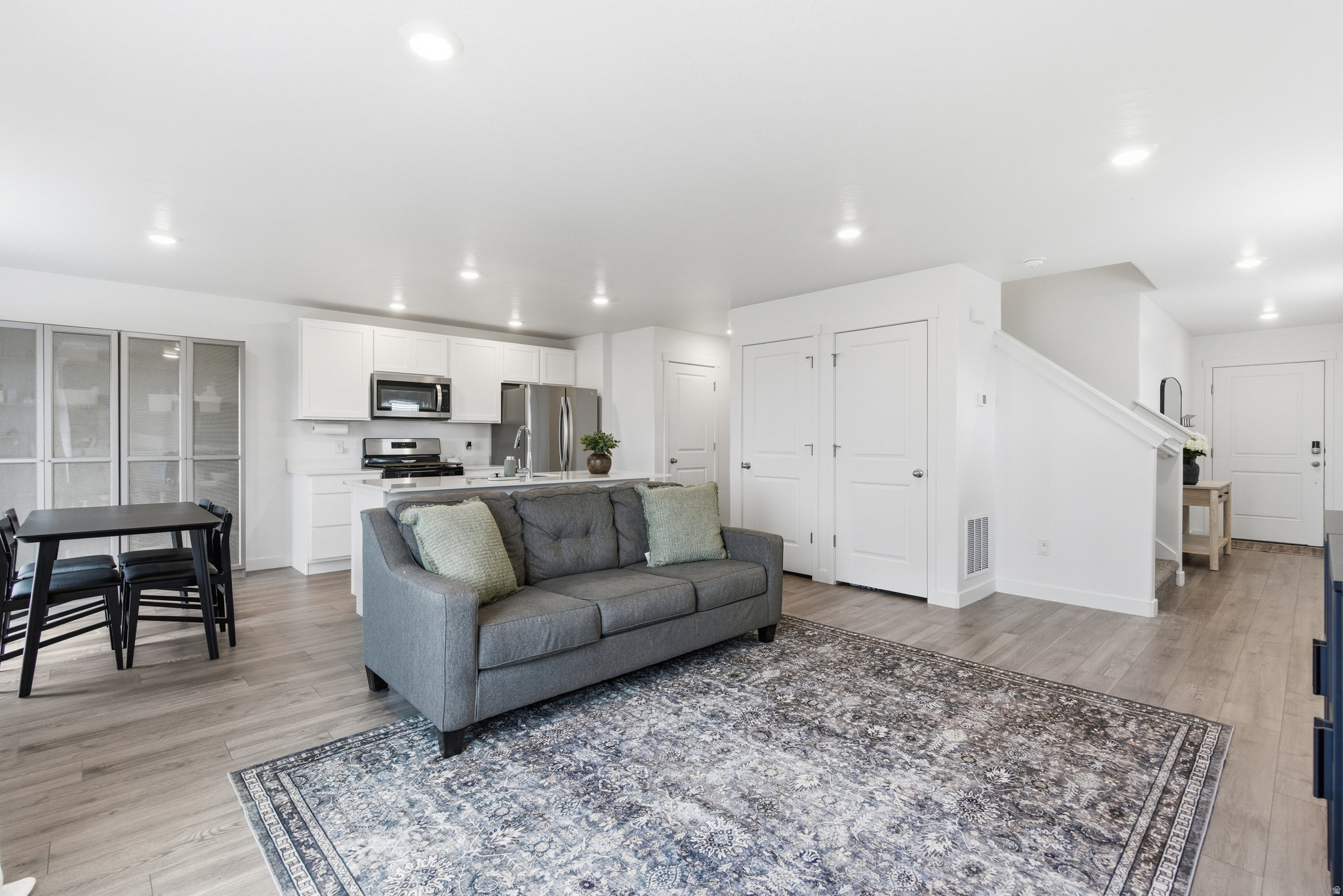 NORTHSHORE - Residential