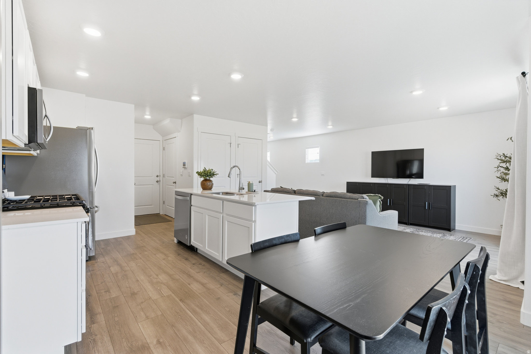 NORTHSHORE - Residential