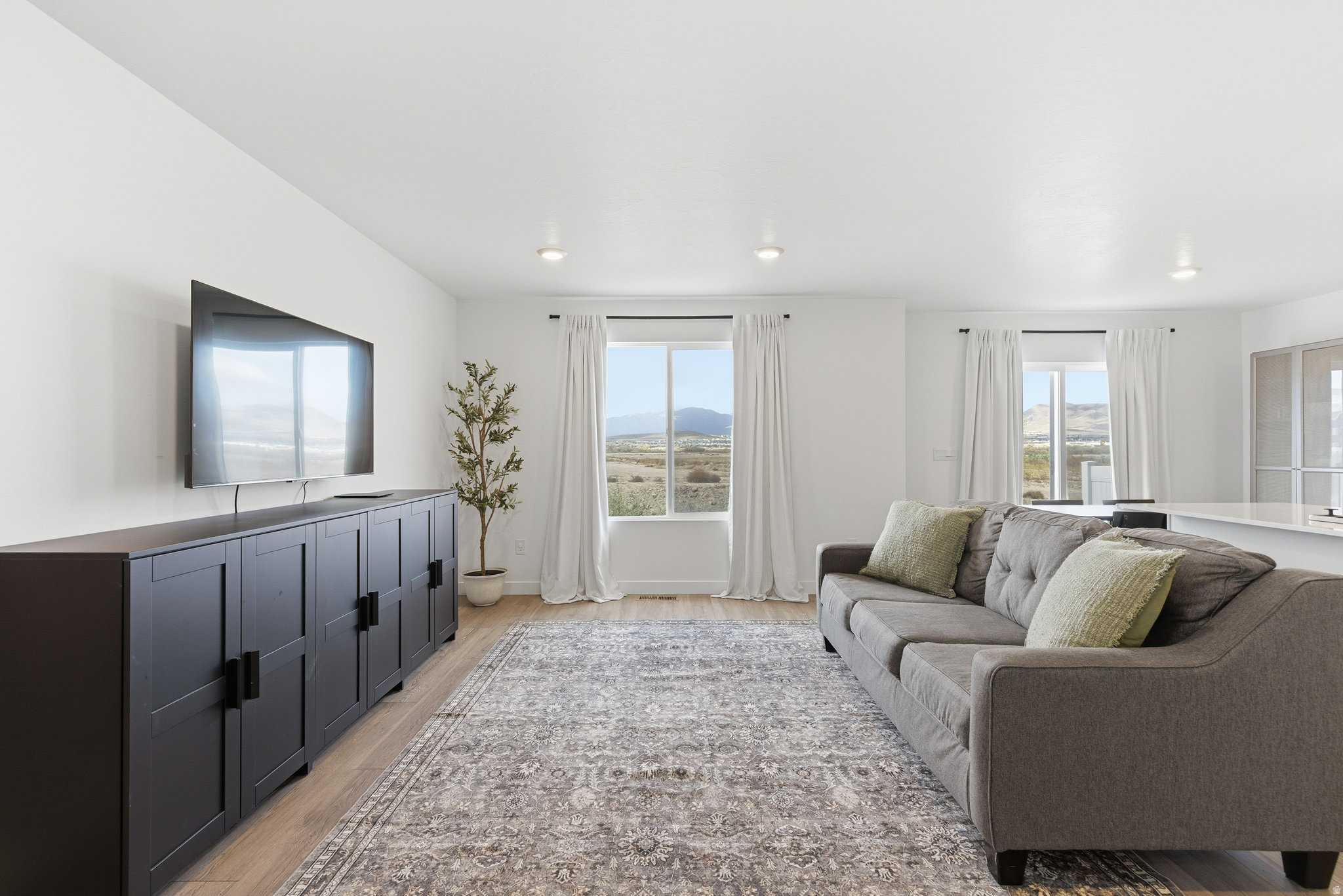 NORTHSHORE - Residential