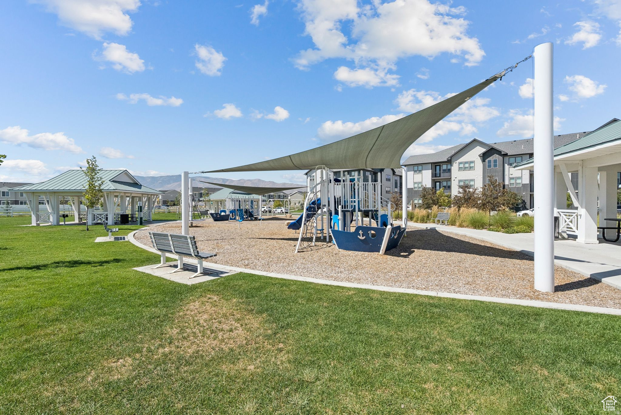 NORTHSHORE - Residential