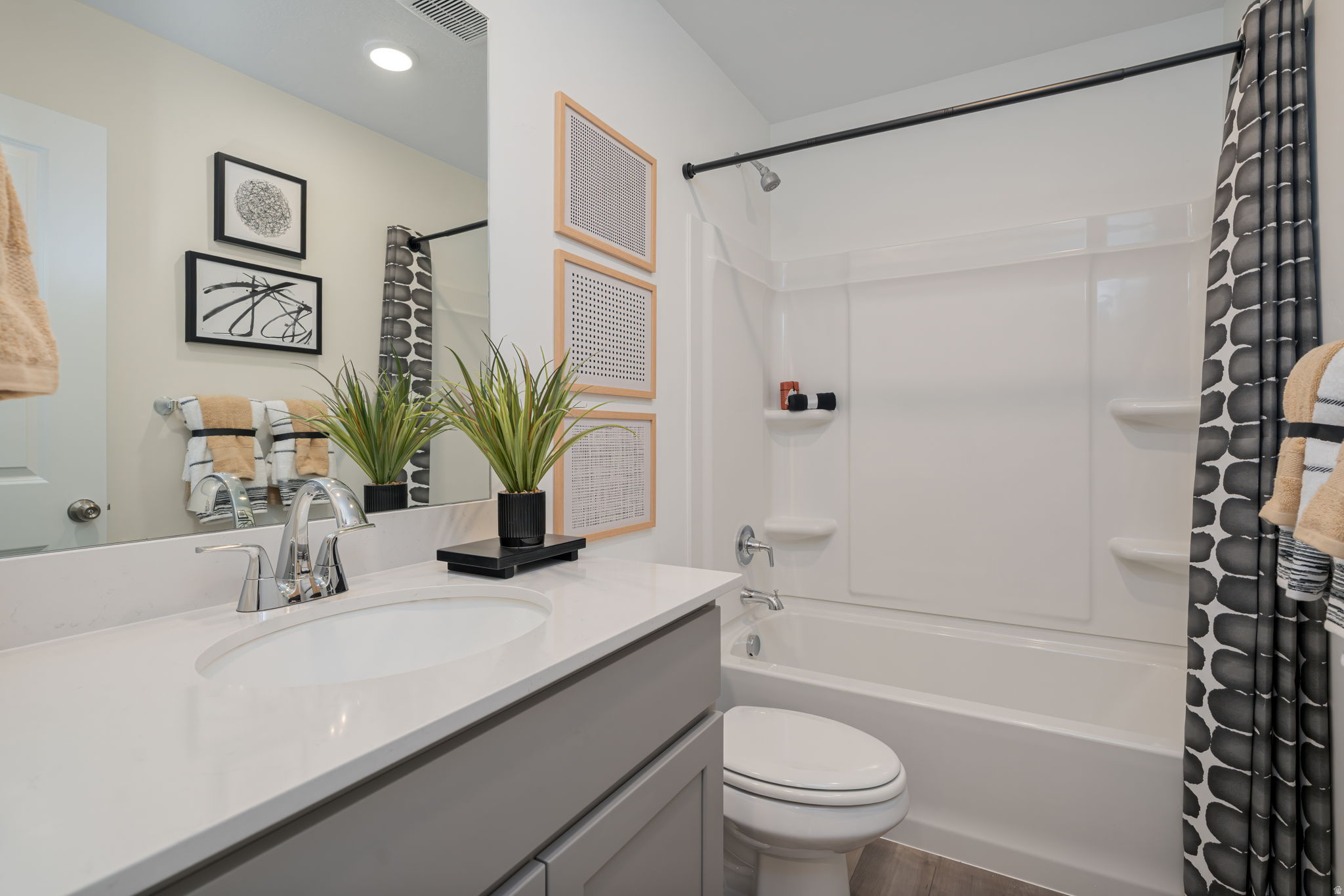 HIGHLINE AT AMERICAN FORK - Residential