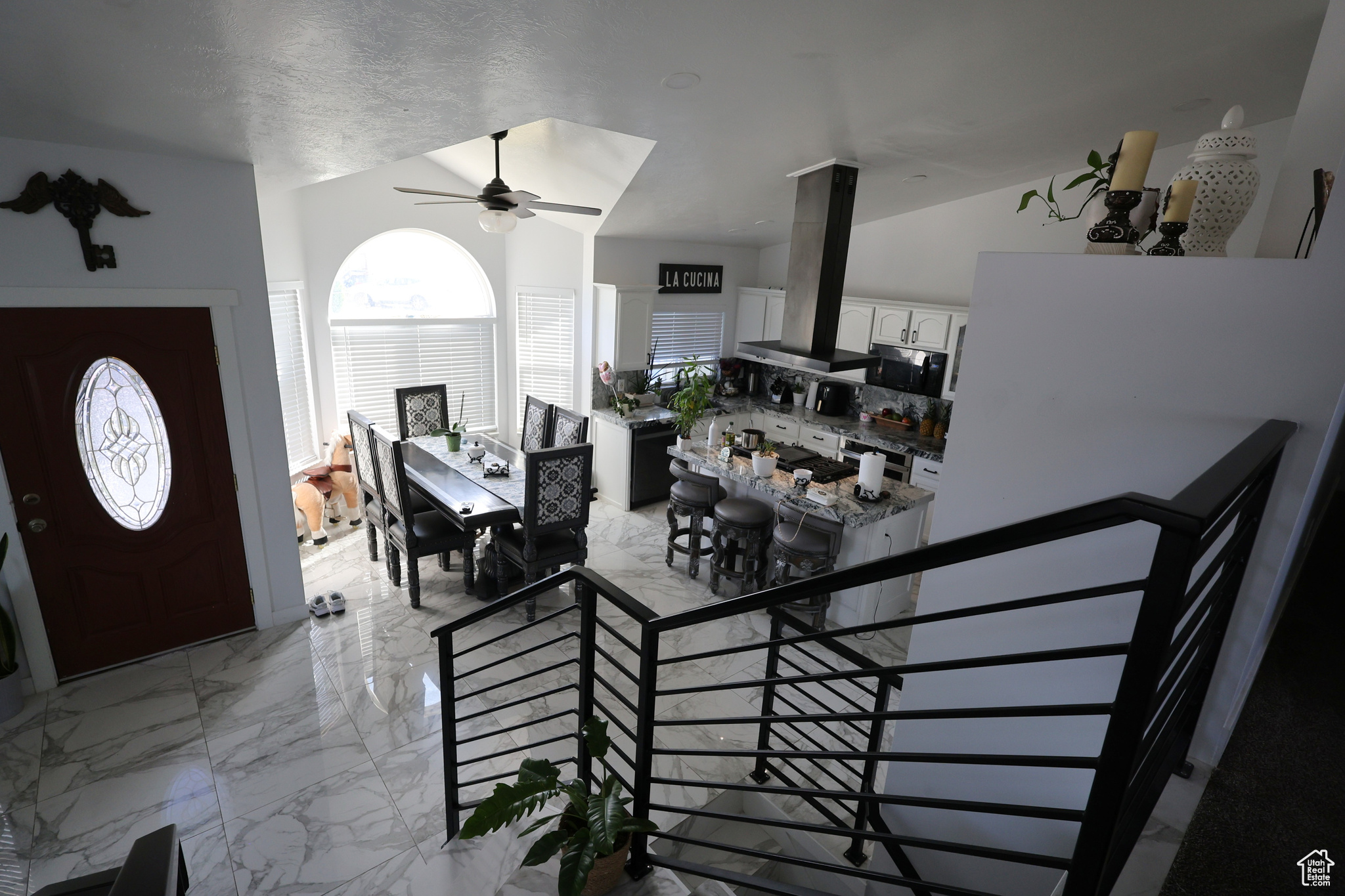 HOLT ESTATES - Residential