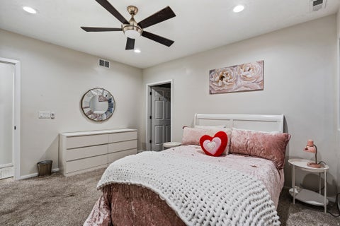 Tiny photo for 11508 S HARVEST RAIN AVE, South Jordan, UT 84009 (MLS # 2158774)