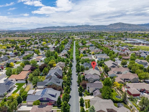 Tiny photo for 11508 S HARVEST RAIN AVE, South Jordan, UT 84009 (MLS # 2158774)