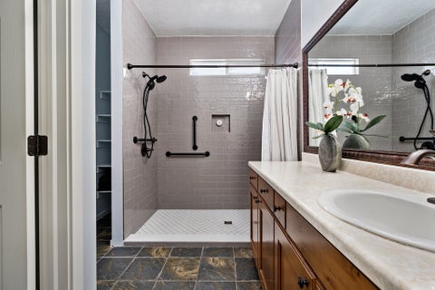 Tiny photo for 11508 S HARVEST RAIN AVE, South Jordan, UT 84009 (MLS # 2158774)
