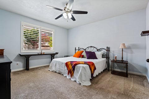 Tiny photo for 11508 S HARVEST RAIN AVE, South Jordan, UT 84009 (MLS # 2158774)