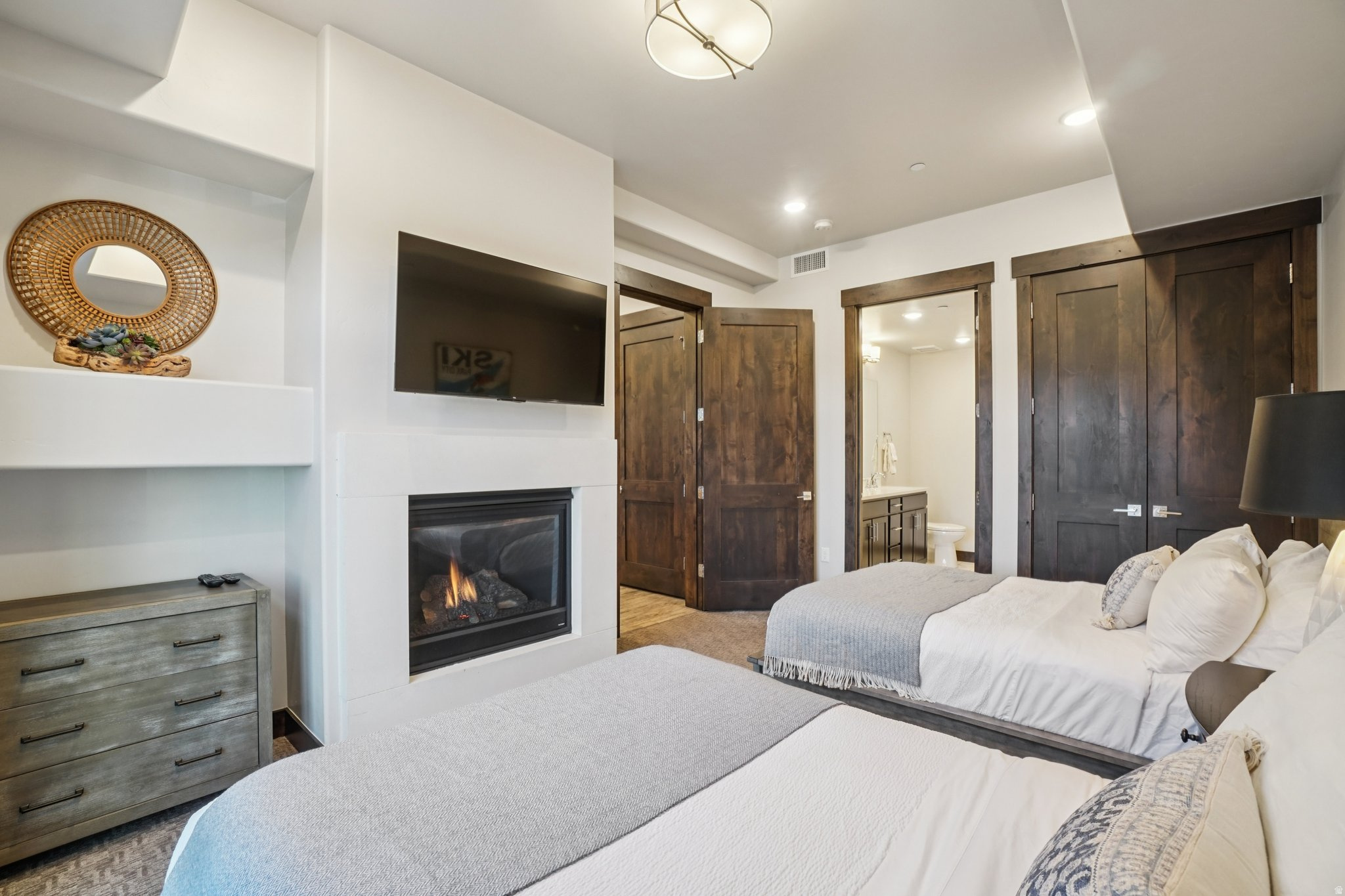 BLACKSTONE FLATS CONDOS - Residential